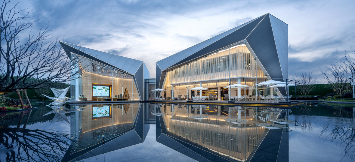 2019年是中國奧園發(fā)展史上一個重要里程碑，奮進(jìn)新時代，筑夢新奧園。積極履行企業(yè)應(yīng)承擔(dān)的社會責(zé)任，為客戶乃至社會“構(gòu)筑健康生活”。