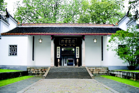 千年岳麓，弦歌不絕