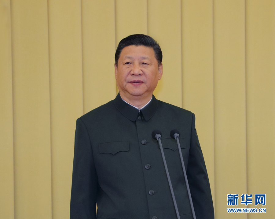 4月18日，中共中央總書記、國家主席、中央軍委主席習(xí)近平接見新調(diào)整組建軍級單位主官，并對各單位發(fā)布訓(xùn)令。這是習(xí)近平在發(fā)布訓(xùn)令。新華社記者 李剛 攝