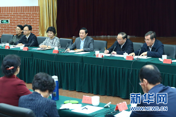 4月12日，中共中央政治局委員、中央書記處書記、中宣部部長劉奇葆在北京出席“走向世界的中國兒童文學”座談會并講話。 新華社記者丁海濤攝