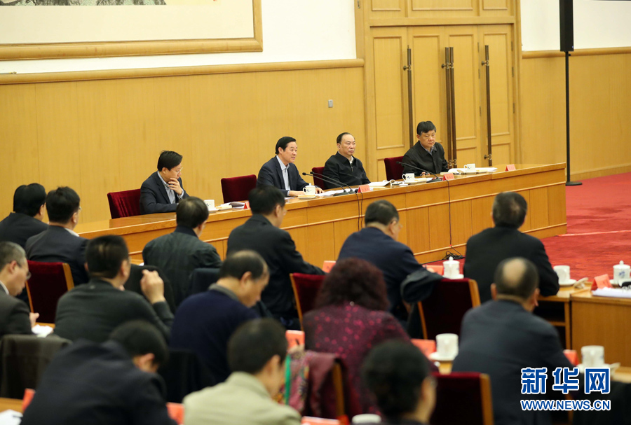 3月23日，治國(guó)理政論壇“‘四個(gè)全面’戰(zhàn)略布局系列理論研討會(huì)”首場(chǎng)研討會(huì)在北京召開，中共中央政治局委員、中央書記處書記、中宣部部長(zhǎng)劉奇葆出席會(huì)議并講話。新華社記者 劉衛(wèi)兵 攝
