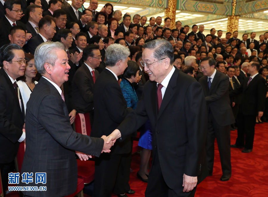 9月28日，中共中央政治局常委、全國政協(xié)主席俞正聲在北京會(huì)見出席中國海外交流協(xié)會(huì)第六次會(huì)員大會(huì)的全體代表，并發(fā)表講話。 新華社記者 龐興雷 攝