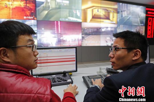 寒潮來襲上海加大對(duì)流浪、乞討等人員救助力度