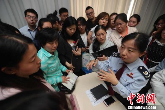 國稅、地稅新政送到企業(yè)“家門口”北京為科技企業(yè)普及稅法