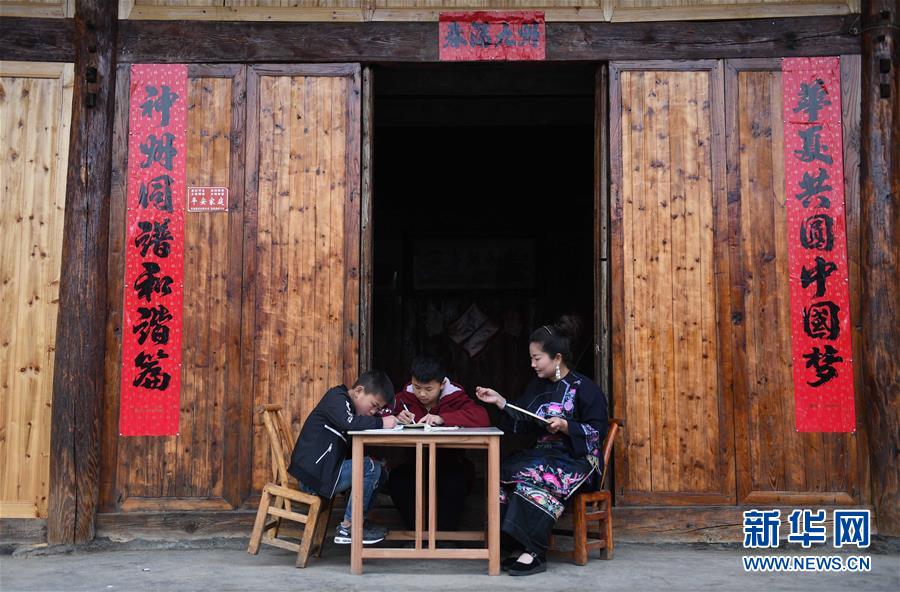 （全面深化改革這五年·圖文互動）（1）堅(jiān)定文化自信 煥發(fā)時(shí)代風(fēng)采——十八屆三中全會以來全面深化文化體制改革綜述
