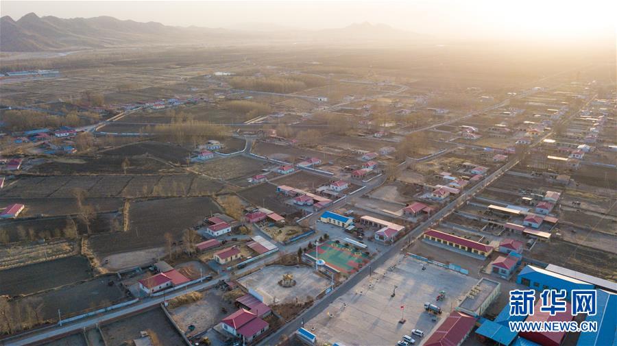 （壯麗70年&middot;奮斗新時(shí)代&middot;圖文互動(dòng)）（4）情同一家，守望相助，共奔小康&mdash;&mdash;內(nèi)蒙古興安盟巴彥敖包嘎查民族團(tuán)結(jié)見聞