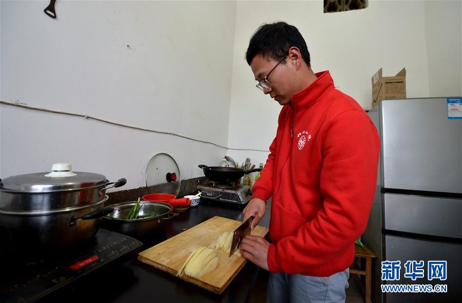 （愛國情 奮斗者·圖文互動）（4） “解民生之多艱，育天下之英才”——中國農大師生扎根田野書寫奉獻之歌