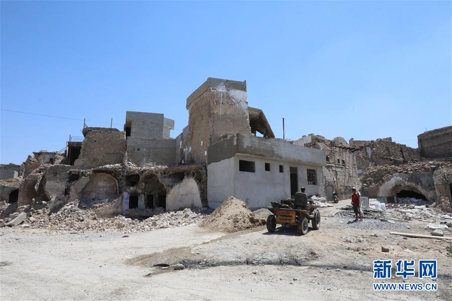 (國(guó)際·圖文互動(dòng))(6)通訊:中企員工愛心捐款助摩蘇爾老城民眾重燃生活希望