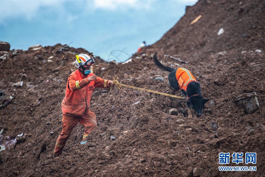 （新華全媒頭條·圖文互動）（5）有一絲希望，就盡百倍努力——貴州水城“7·23”特大山體滑坡72小時救援紀實