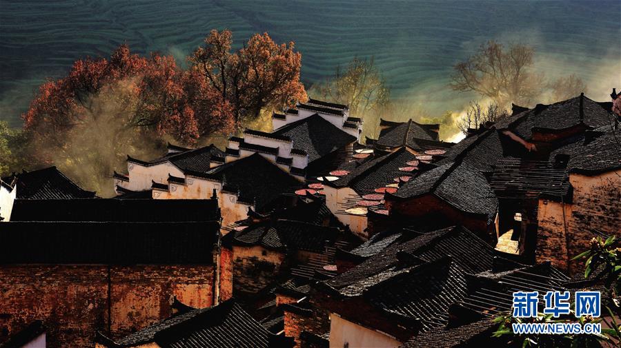 （圖文互動(dòng)）（10）鄉(xiāng)村攝影師、鄉(xiāng)村“模特”、民宿店主——鄉(xiāng)村旅游推動(dòng)婺源農(nóng)民生活方式發(fā)生新變化