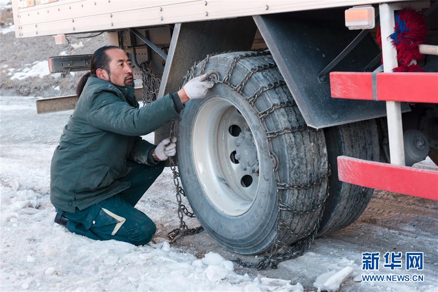 （新華全媒頭條·圖文互動(dòng)）（4）格?；ㄩ_滿天路——寫在川藏公路通車65周年之際