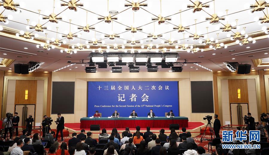 （兩會(huì)·XHDW）（5）國(guó)資委主任肖亞慶等就“國(guó)有企業(yè)改革發(fā)展”答記者問(wèn)