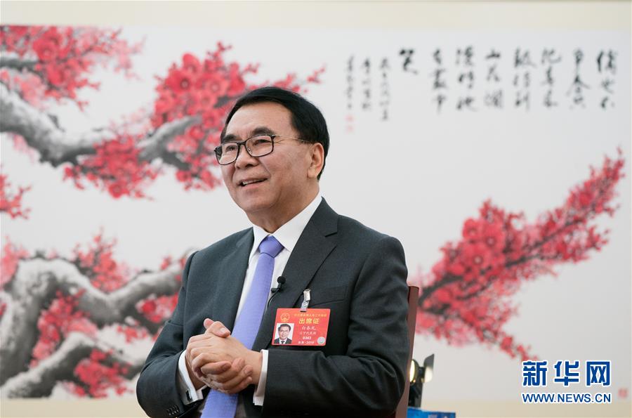 （兩會·圖文互動）（1）全國人大代表、中科院院長白春禮：打破關(guān)鍵核心技術(shù)“瓶頸”