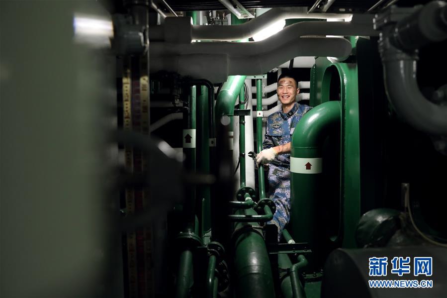 （新春走基層&middot;圖文互動）（5）&ldquo;我們的目標在視距之外，征途是星辰大海&rdquo;&mdash;&mdash;夜探國產(chǎn)首艘萬噸級驅逐艦南昌艦