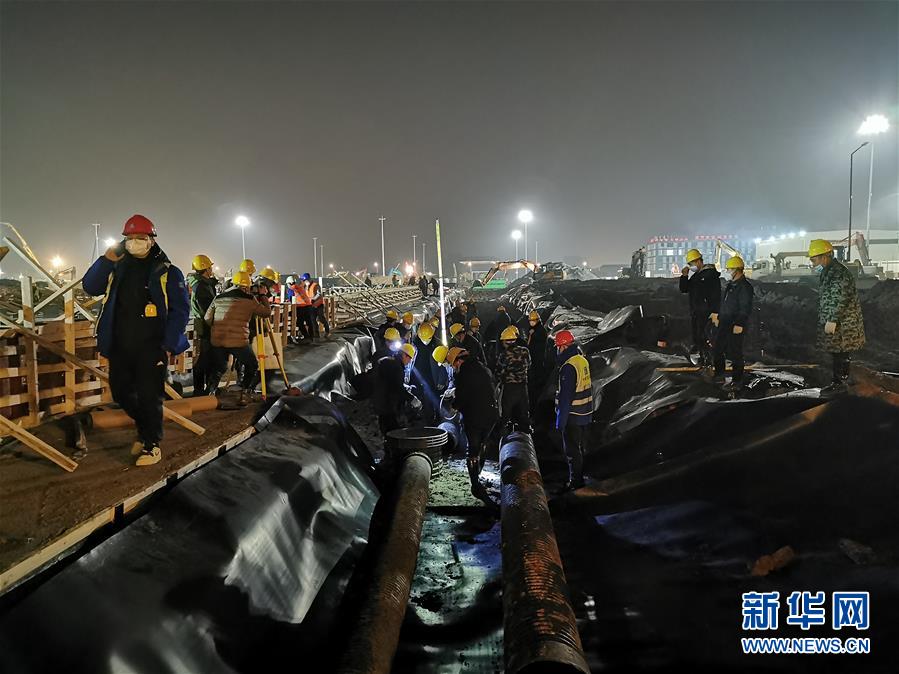 （一線抗疫群英譜·圖文互動）（3）羅文浩：“女兒，你的名字里有溫暖，有榮光！”