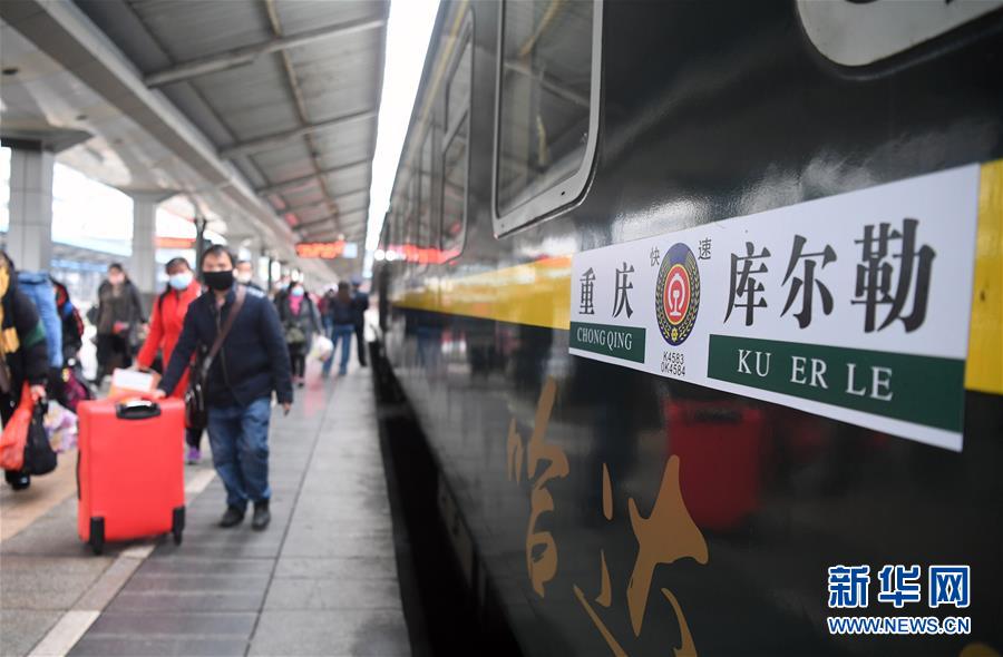（在習(xí)近平新時(shí)代中國(guó)特色社會(huì)主義思想指引下——新時(shí)代新作為新篇章·習(xí)近平總書記關(guān)切事·圖文互動(dòng)）（2）穩(wěn)住千家萬(wàn)戶的“飯碗”——各地積極穩(wěn)就業(yè)化解疫情影響