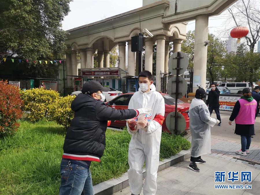 （習(xí)近平致敬的戰(zhàn)“疫”英雄·下沉干部篇·圖文互動(dòng)）（3）他們，挺身而出守防線