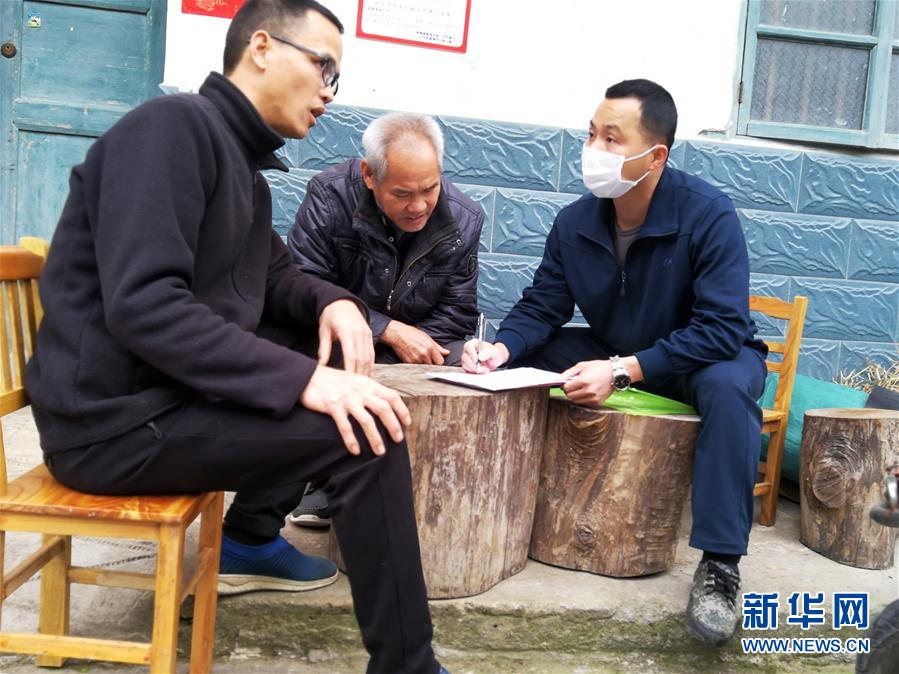 （習(xí)近平致敬的戰(zhàn)“疫”英雄·下沉干部篇·圖文互動(dòng)）（6）他們，挺身而出守防線