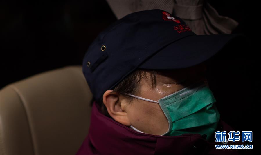 （新華全媒頭條·習(xí)近平致敬的戰(zhàn)“疫”英雄·武漢人民篇·圖文互動(dòng)）（11）壯哉，大武漢——獻(xiàn)給英雄的武漢人民