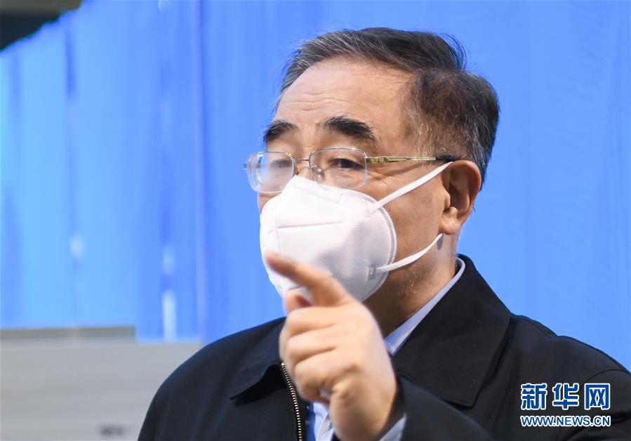 （聚焦疫情防控·圖文互動）（7）分秒必爭！一切為了治病救人——中國抗疫生命至上的生動實踐