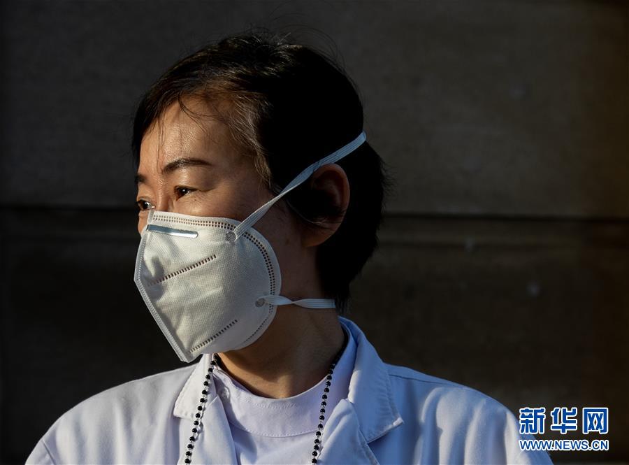 （聚焦疫情防控·圖文互動）（15）分秒必爭！一切為了治病救人——中國抗疫生命至上的生動實踐