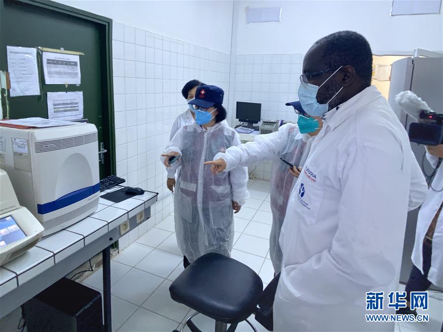 （新華全媒頭條·圖文互動）（13）“始終把人民群眾生命安全和身體健康放在第一位”——中國抗疫彰顯“生命至上、人民至上”理念