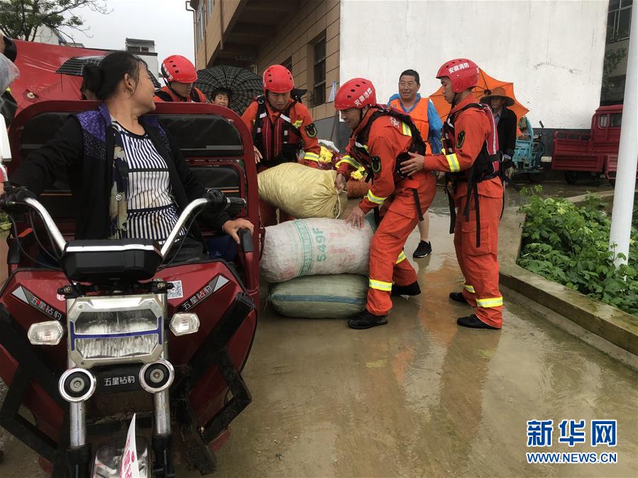 （防汛抗洪·圖文互動）（1）王家壩，你還好嗎？——二探“千里淮河第一閘”開閘后的水中莊臺