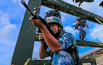 海軍陸戰(zhàn)隊(duì)特種障礙訓(xùn)練，敢來嗎？