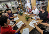 北市社區(qū)居民干部熱議《辯證看 務(wù)實(shí)辦——理論熱點(diǎn)面對面·2012》