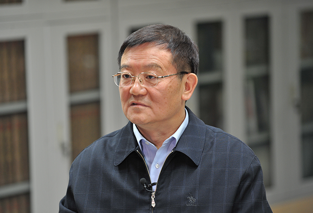座談會(huì)召開(kāi)既有“里程碑”的歷史意義，也有“指南針”的現(xiàn)實(shí)意義