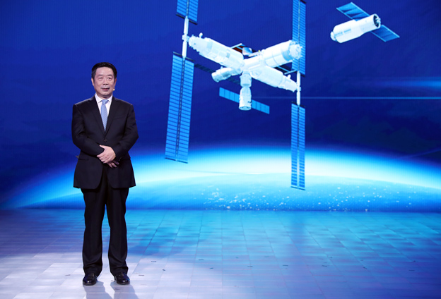 將要建造的空間站基本構(gòu)型有三個艙，構(gòu)成英文T字型