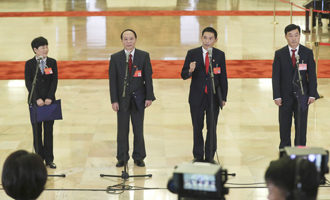 邱賽珍、張蜀新、潘克剛、李新民代表接受采訪