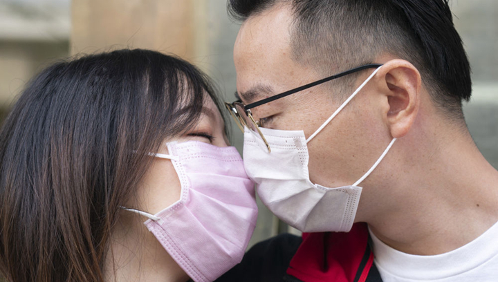 武漢新婚夫妻：經(jīng)此一疫，更懂家的分量