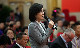 中央電視臺、中國網(wǎng)絡電視臺記者提問