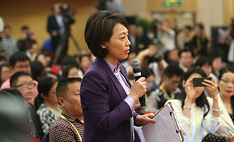 中央電視臺(tái)、中國(guó)國(guó)際電視臺(tái)記者提問(wèn)
