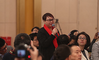 俄羅斯金磚電視臺(tái)、阿爾法電視臺(tái)記者提問(wèn)