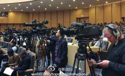 李克強即將在非盟總部發(fā)表演講，請柬“一柬難求”。圖片來源：“新國際”微博。