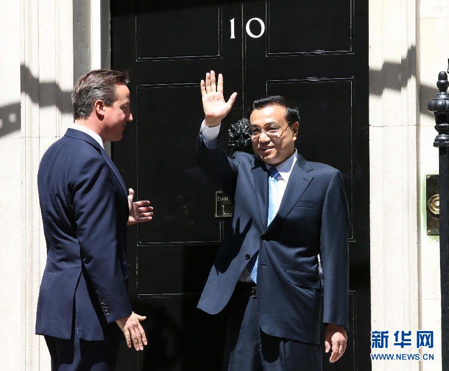 6月17日，中國國務院總理李克強在倫敦唐寧街10號首相府同英國首相卡梅倫舉行中英總理年度會晤。新華社記者 龐興雷 攝