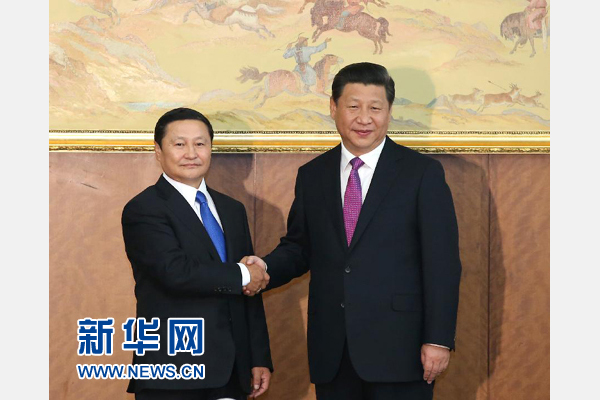 8月22日，國(guó)家主席習(xí)近平在烏蘭巴托會(huì)見蒙古國(guó)總理阿勒坦呼亞格。 新華社記者龐興雷攝 