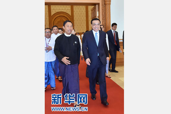 11月14日，中國(guó)國(guó)務(wù)院總理李克強(qiáng)在內(nèi)比都會(huì)見(jiàn)緬甸聯(lián)邦議會(huì)議長(zhǎng)兼人民院議長(zhǎng)吳瑞曼。新華社記者 李濤 攝