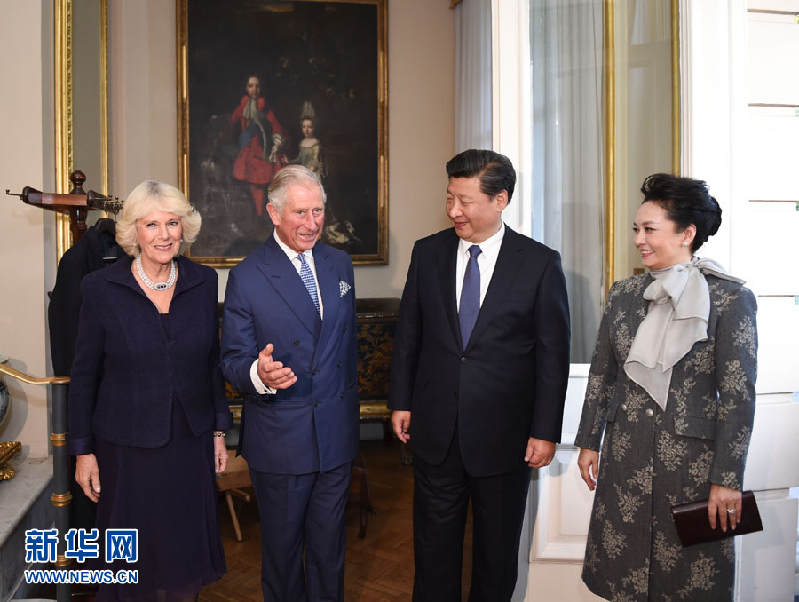10月20日，國家主席習(xí)近平和夫人彭麗媛在倫敦會(huì)見英國查爾斯王儲(chǔ)夫婦。 新華社記者 謝環(huán)馳 攝