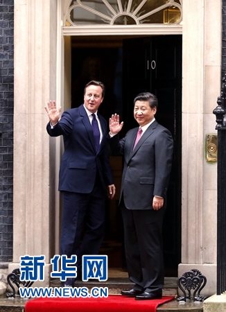10月21日，國(guó)家主席習(xí)近平在倫敦唐寧街首相府同英國(guó)首相卡梅倫舉行會(huì)談。 新華社記者 鞠鵬 攝 