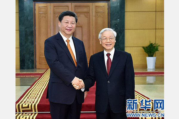 11月5日，中共中央總書記、國(guó)家主席習(xí)近平在河內(nèi)同越共中央總書記阮富仲舉行會(huì)談。 新華社記者李濤攝