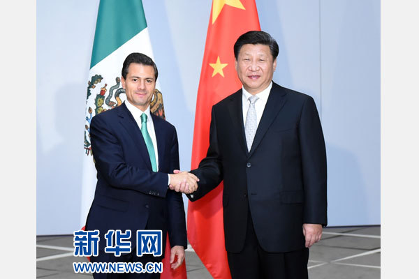 11月16日，國家主席習(xí)近平在土耳其安塔利亞會見墨西哥總統(tǒng)培尼亞。 新華社記者張鐸攝