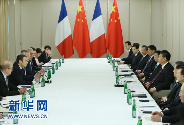 7月8日，國家主席習(xí)近平在漢堡會見法國總統(tǒng)馬克龍。新華社記者 姚大偉 攝