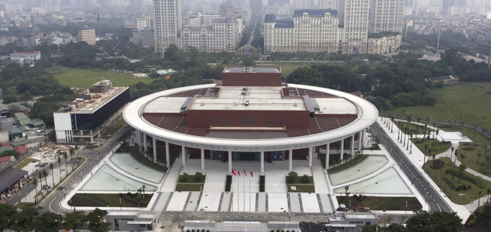 “盡心盡力建好中越友誼精品工程！”——越中友誼宮落成記