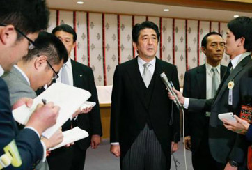 安倍機(jī)關(guān)算盡又能撈到幾根稻草？