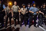 弗格森的警察為啥這么“牛”？